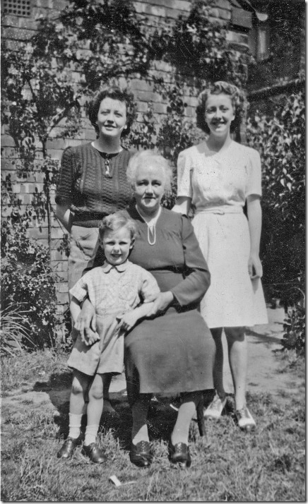 Margaret, Anne, David and Nana Sargen