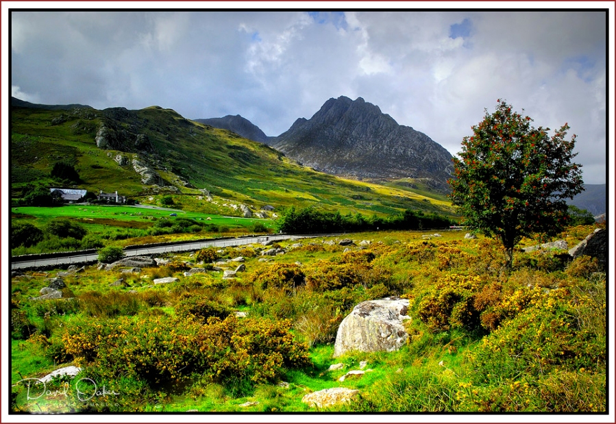 TRYFAN-from-the-OGWEN-VALLEY-42