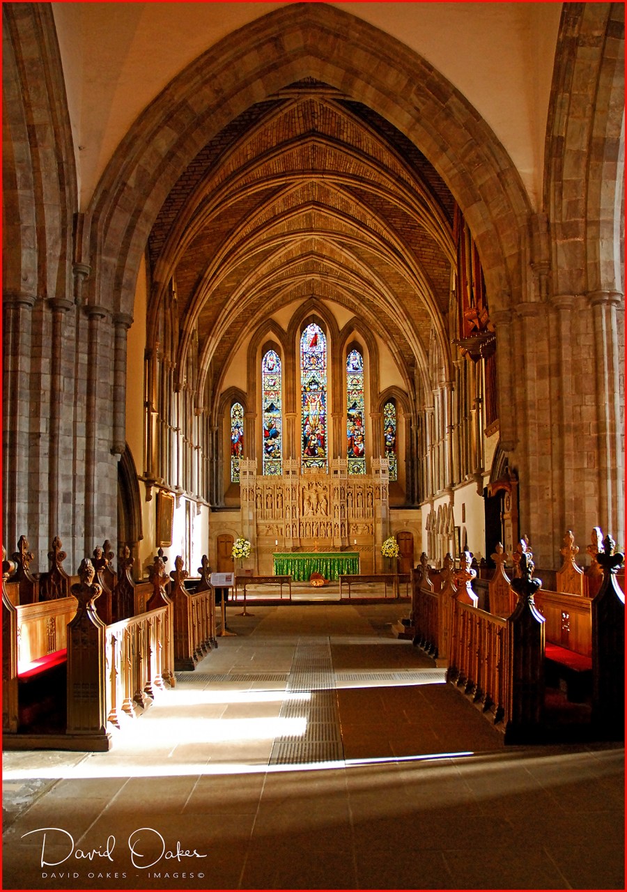 r-Brecon-Cathedral,-