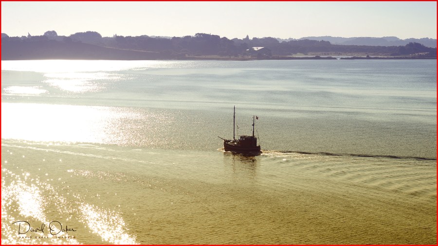 Gone-Fishing-on-the-dawn-Tide